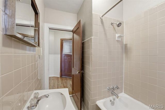 4944 Mardel Avenue, St Louis, MO 63109