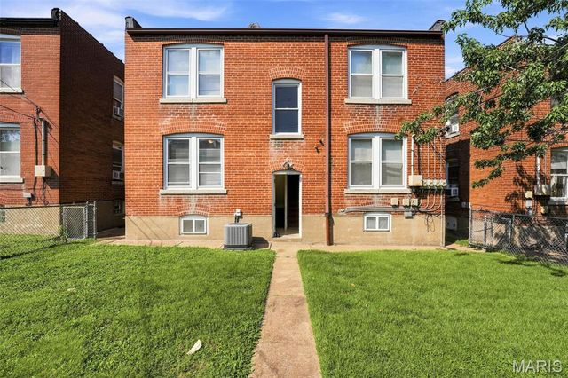 4944 Mardel Avenue, St Louis, MO 63109