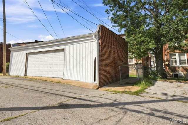 4944 Mardel Avenue, St Louis, MO 63109