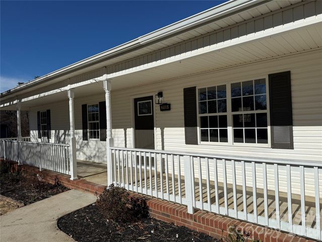 2109 Kyle Court SE, Conover, NC 28613