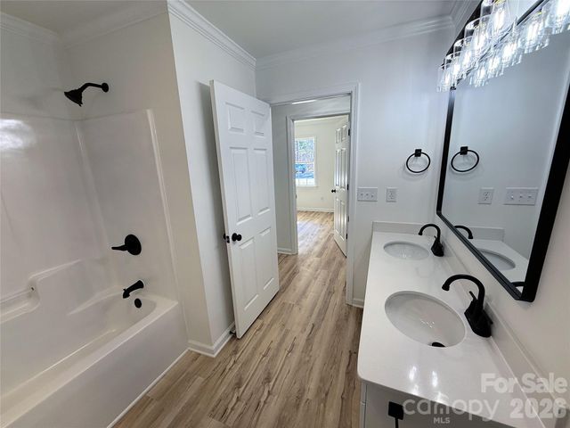 2109 Kyle Court SE, Conover, NC 28613