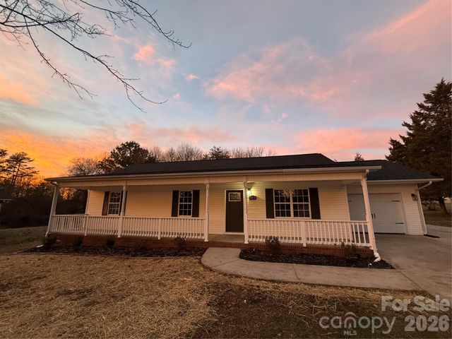 2109 Kyle Court SE, Conover, NC 28613