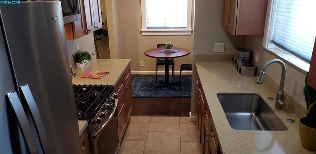 6130 Van Fleet Ave, Richmond, CA 94804