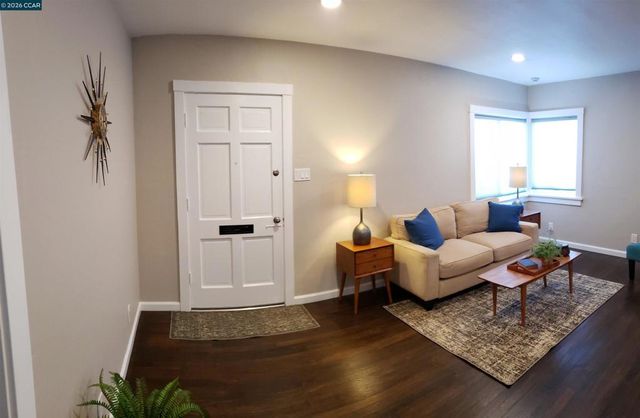 6130 Van Fleet Ave, Richmond, CA 94804