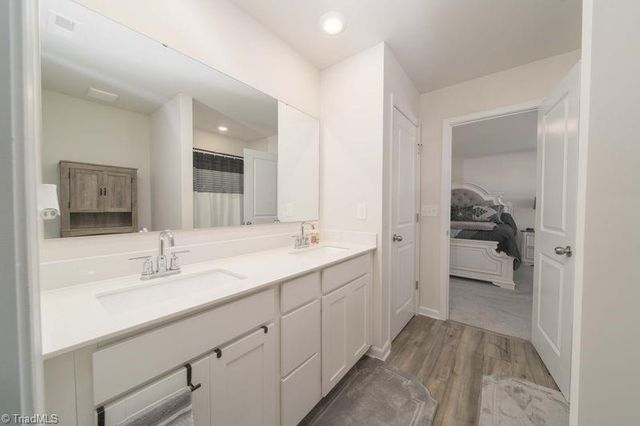 6015 Red Pheasant Drive, Kernersville, NC 27284