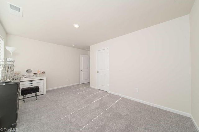 6015 Red Pheasant Drive, Kernersville, NC 27284