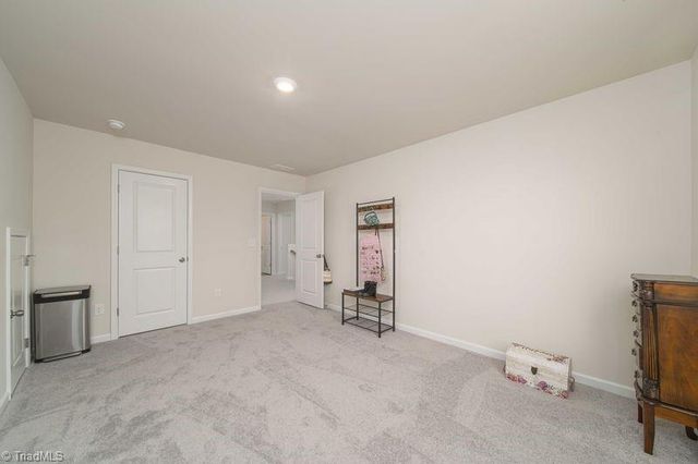 6015 Red Pheasant Drive, Kernersville, NC 27284