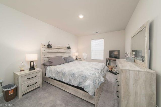 6015 Red Pheasant Drive, Kernersville, NC 27284