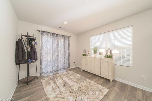 6015 Red Pheasant Drive, Kernersville, NC 27284