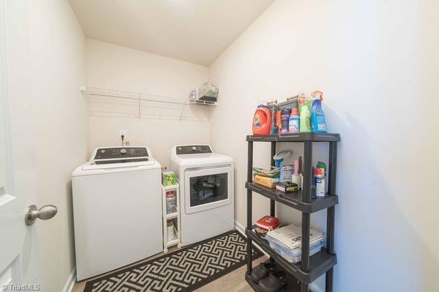 6015 Red Pheasant Drive, Kernersville, NC 27284