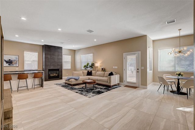 1543 VIA SALARIA Court, Henderson, NV 89052