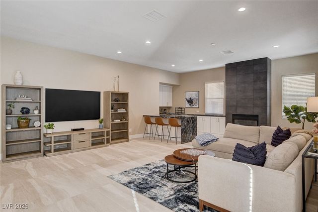 1543 VIA SALARIA Court, Henderson, NV 89052