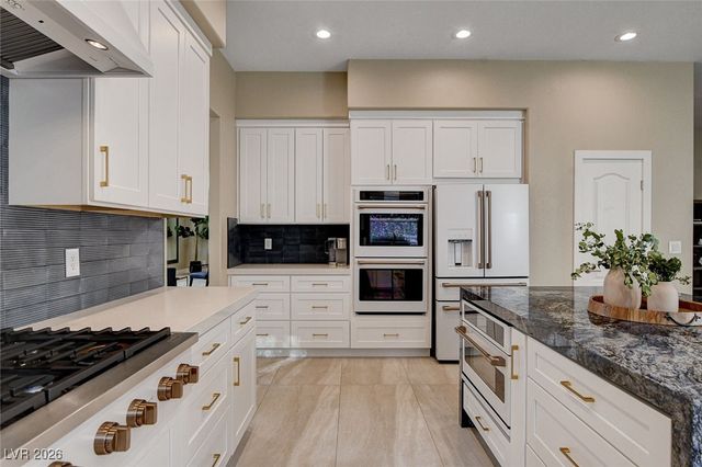 1543 VIA SALARIA Court, Henderson, NV 89052