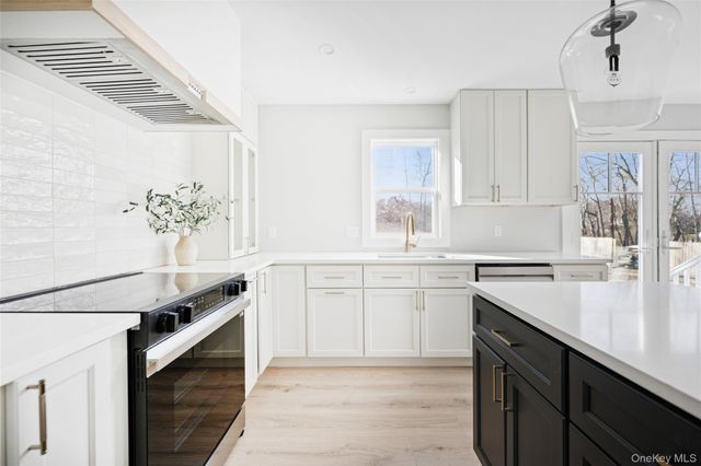 909 Ostrander Avenue, Riverhead, NY 11901