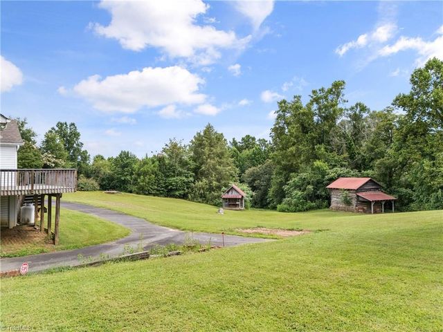 2531 Slate Road, King, NC 27021