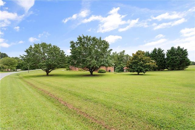 2531 Slate Road, King, NC 27021