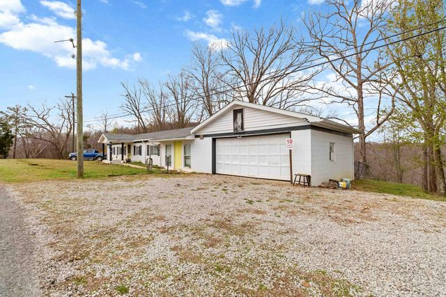 2141 Blue John Road, Burnside, KY 42519