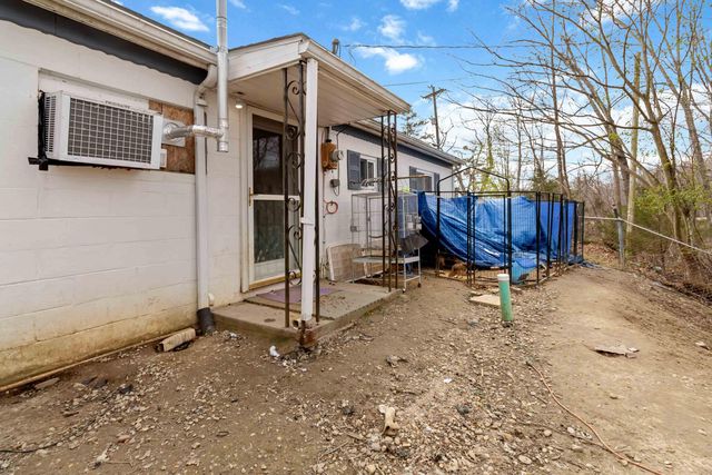 2141 Blue John Road, Burnside, KY 42519