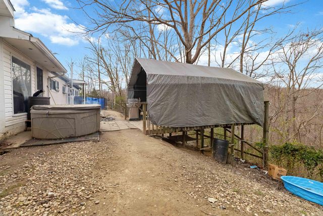 2141 Blue John Road, Burnside, KY 42519