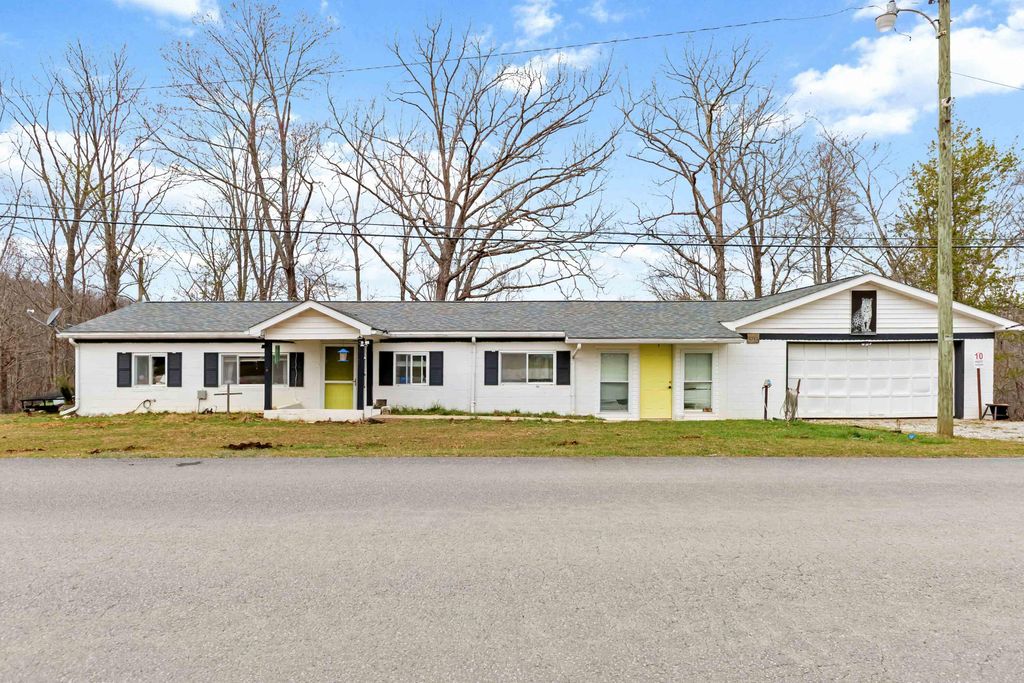 2141 Blue John Road, Burnside, KY 42519