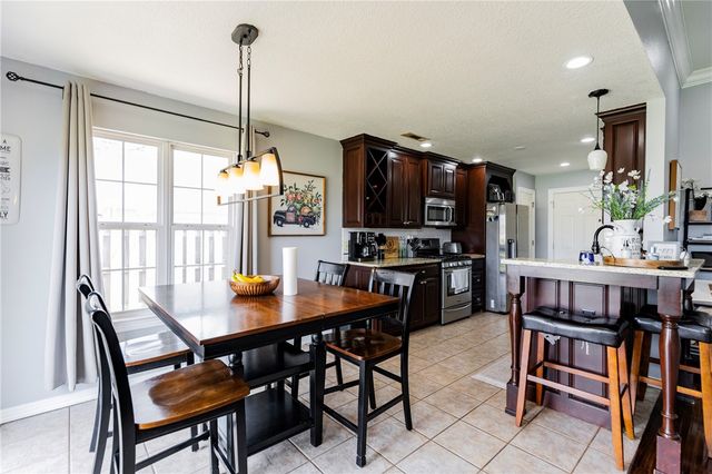 806 Henrietta Place, Lowell, AR 72745