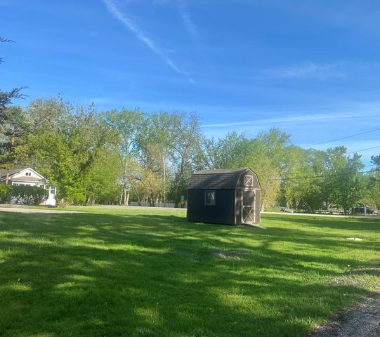 138 Eastwood Avenue, Port Barrington, IL 60010