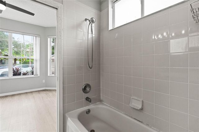 2412 RUNYON CIRCLE, Orlando, FL 32837