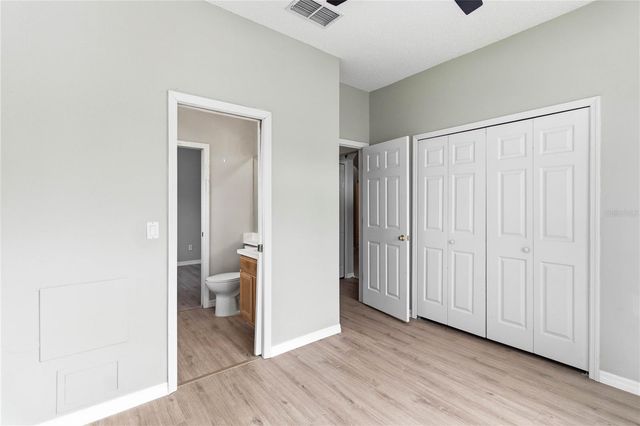 2412 RUNYON CIRCLE, Orlando, FL 32837