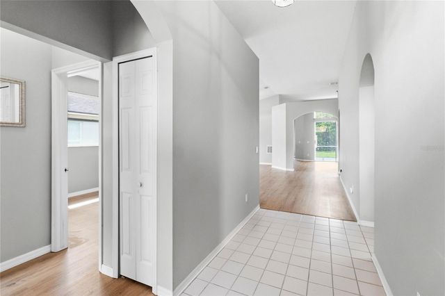 2412 RUNYON CIRCLE, Orlando, FL 32837