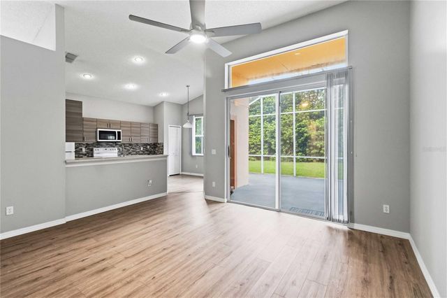 2412 RUNYON CIRCLE, Orlando, FL 32837