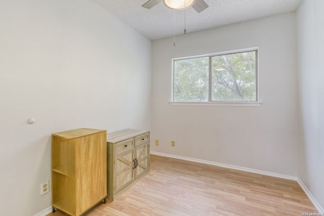 6223 Valley Pawn, San Antonio, TX 78250