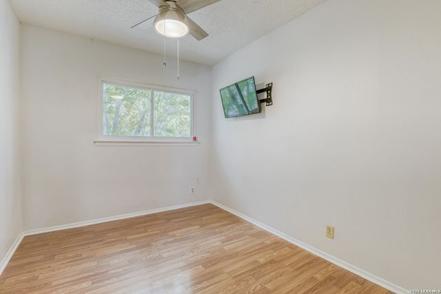 6223 Valley Pawn, San Antonio, TX 78250