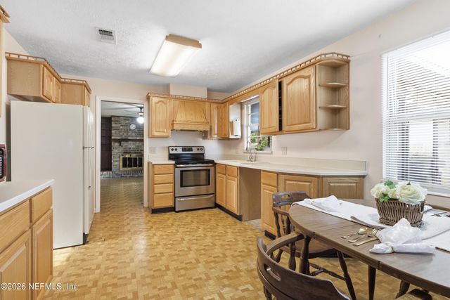 2495 AQUARIUS Road, Orange Park, FL 32073