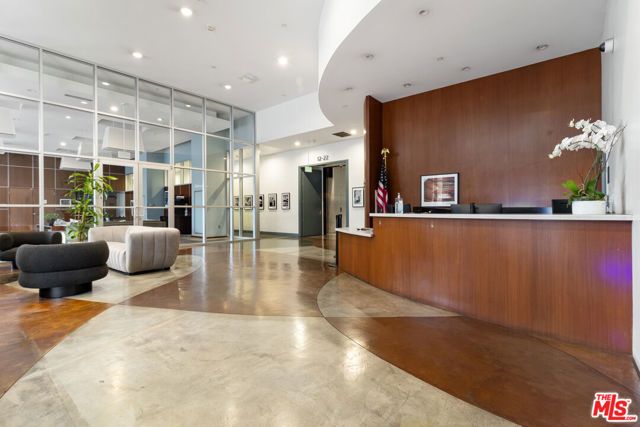 801 S Grand Avenue 2211, Los Angeles, CA 90017