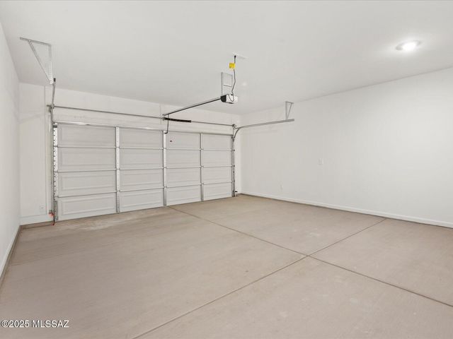 732 W Calle Cubeta, Sahuarita, AZ 85629