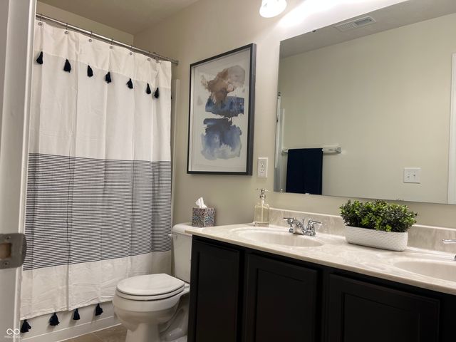 1322 Timber Bluff Road, Westfield, IN 46074