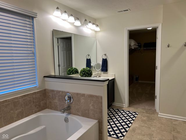 1322 Timber Bluff Road, Westfield, IN 46074