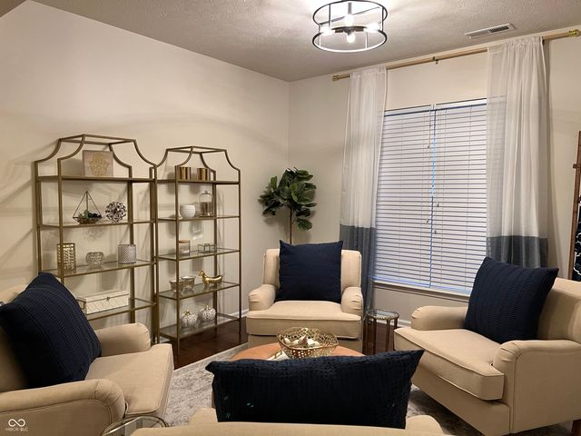 1322 Timber Bluff Road, Westfield, IN 46074