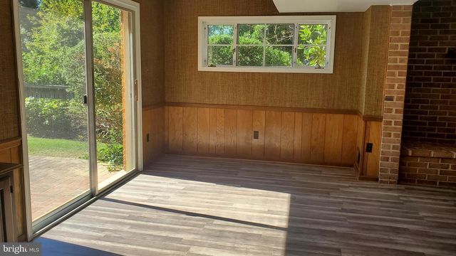 6449 JOHNS RD, Falls Church, VA 22043