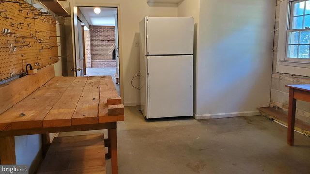 6449 JOHNS RD, Falls Church, VA 22043