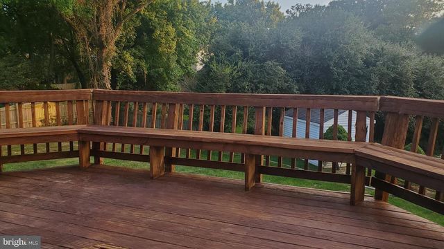 6449 JOHNS RD, Falls Church, VA 22043