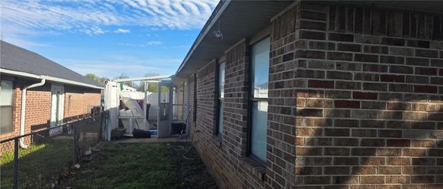 4159 Nightingale Lane A & B, Springdale, AR 72762