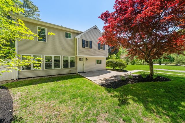 129 Dover Road, Westwood, MA 02090