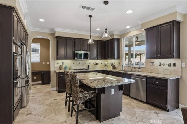 25094 Meridian Court, Wildomar, CA 92595