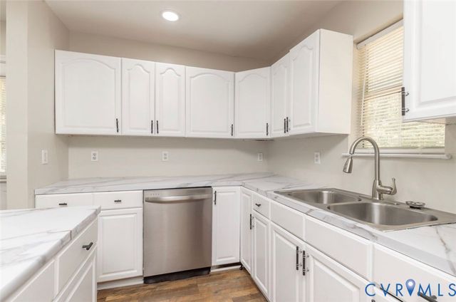 14306 Bermuda Ave, Chester, VA 23836
