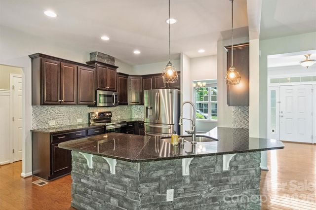 1135 Brookdale Lane, Stanley, NC 28164