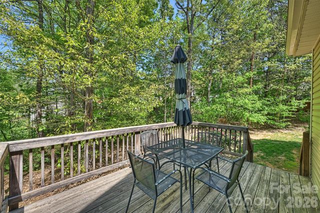 1135 Brookdale Lane, Stanley, NC 28164