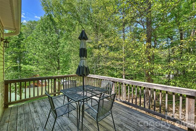 1135 Brookdale Lane, Stanley, NC 28164