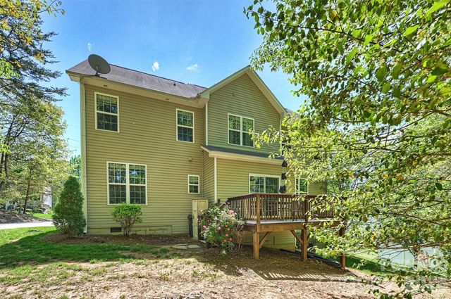 1135 Brookdale Lane, Stanley, NC 28164