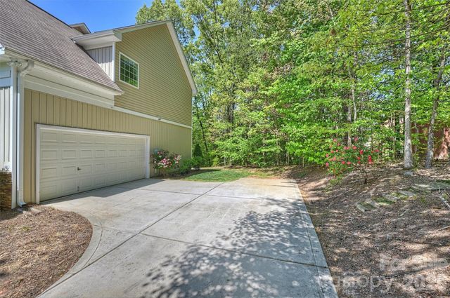1135 Brookdale Lane, Stanley, NC 28164